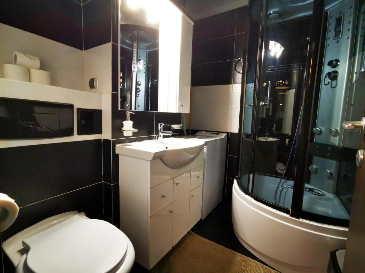 Studio G By Mrg Apartments ブカレスト エクステリア 写真